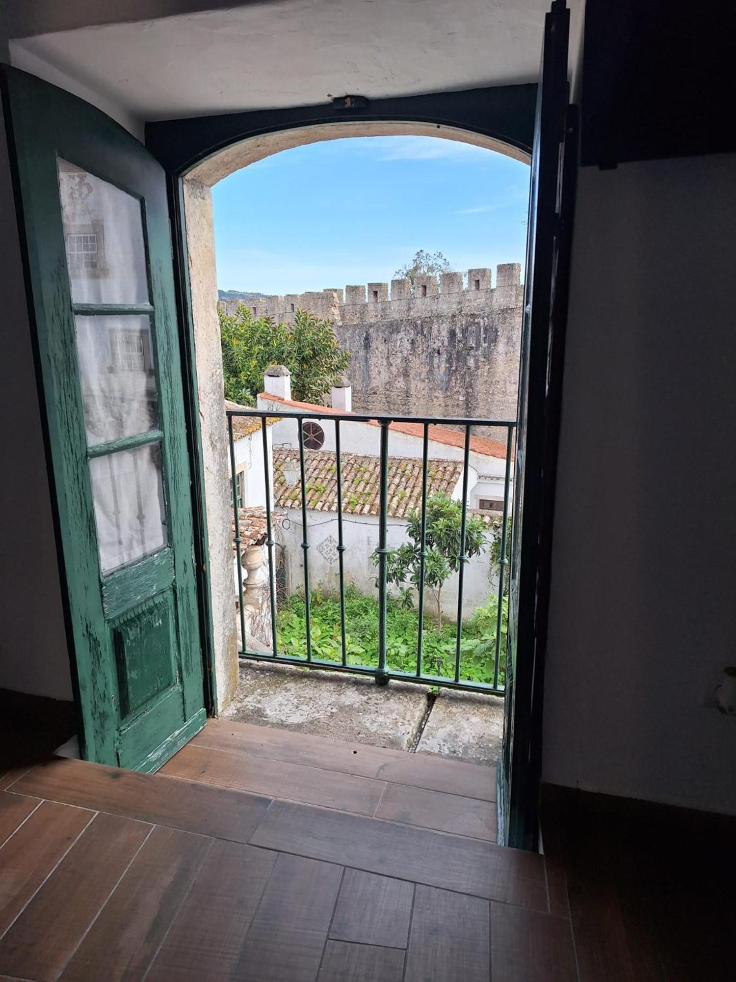 Lovin Book Guesthouse Óbidos المظهر الخارجي الصورة